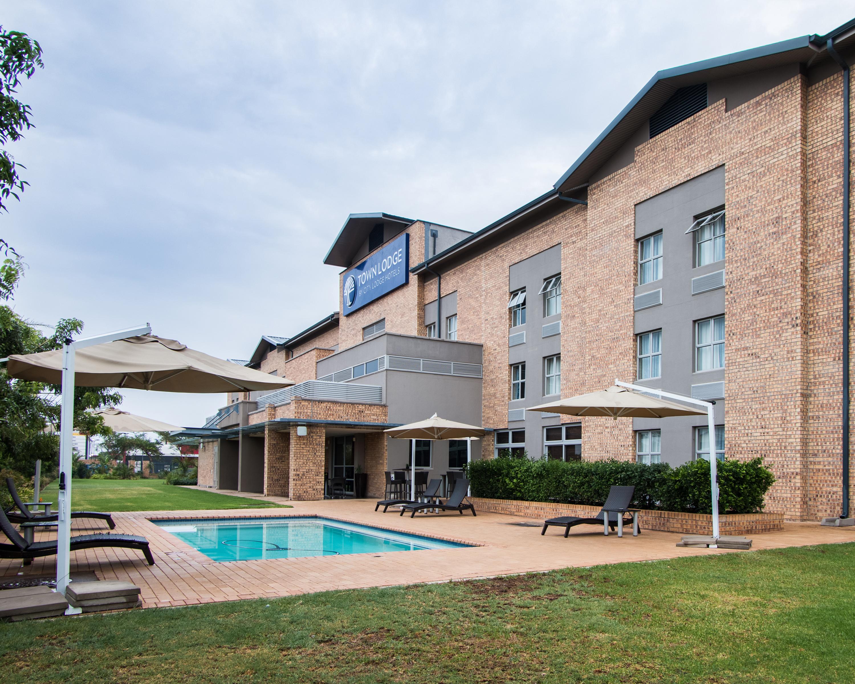 Town Lodge กาโบโรเน ภายนอก รูปภาพ